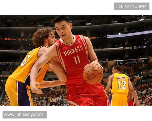 CBA赛场上演惊天逆转姚明领衔的球队遭遇惨败引发热议 CBA赛场上演惊天逆转姚明领衔的球队遭遇惨败引发热议