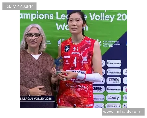 足球明星朱婷的身高与她在赛场上的表现之间的关系探讨 足球明星朱婷的身高与她在赛场上的表现之间的关系探讨